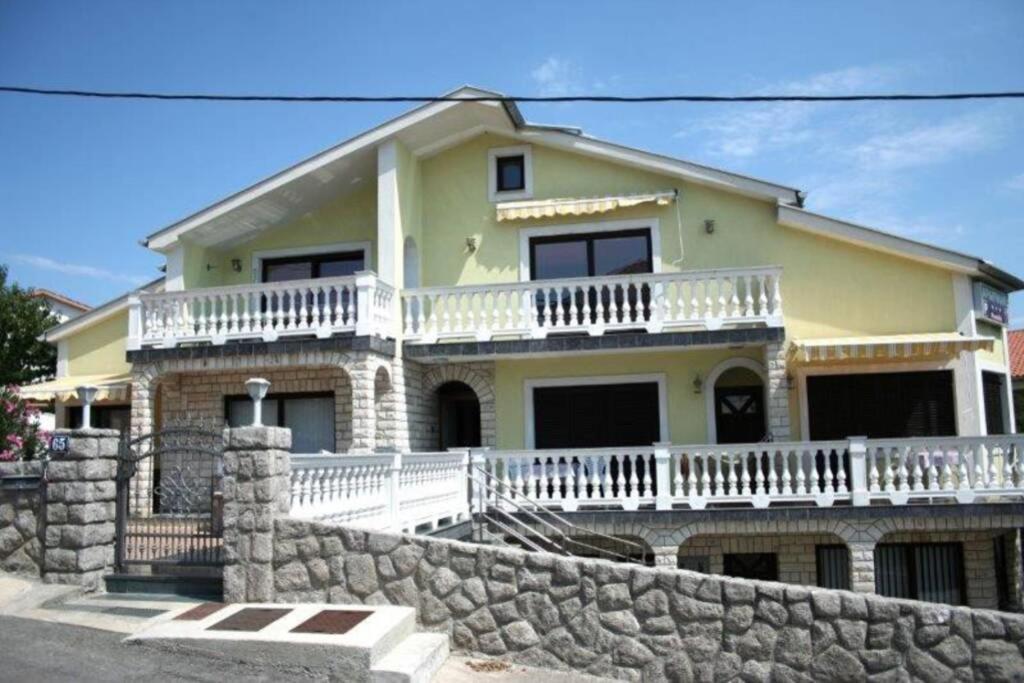 Apartman Nikola Salatić Exterior foto